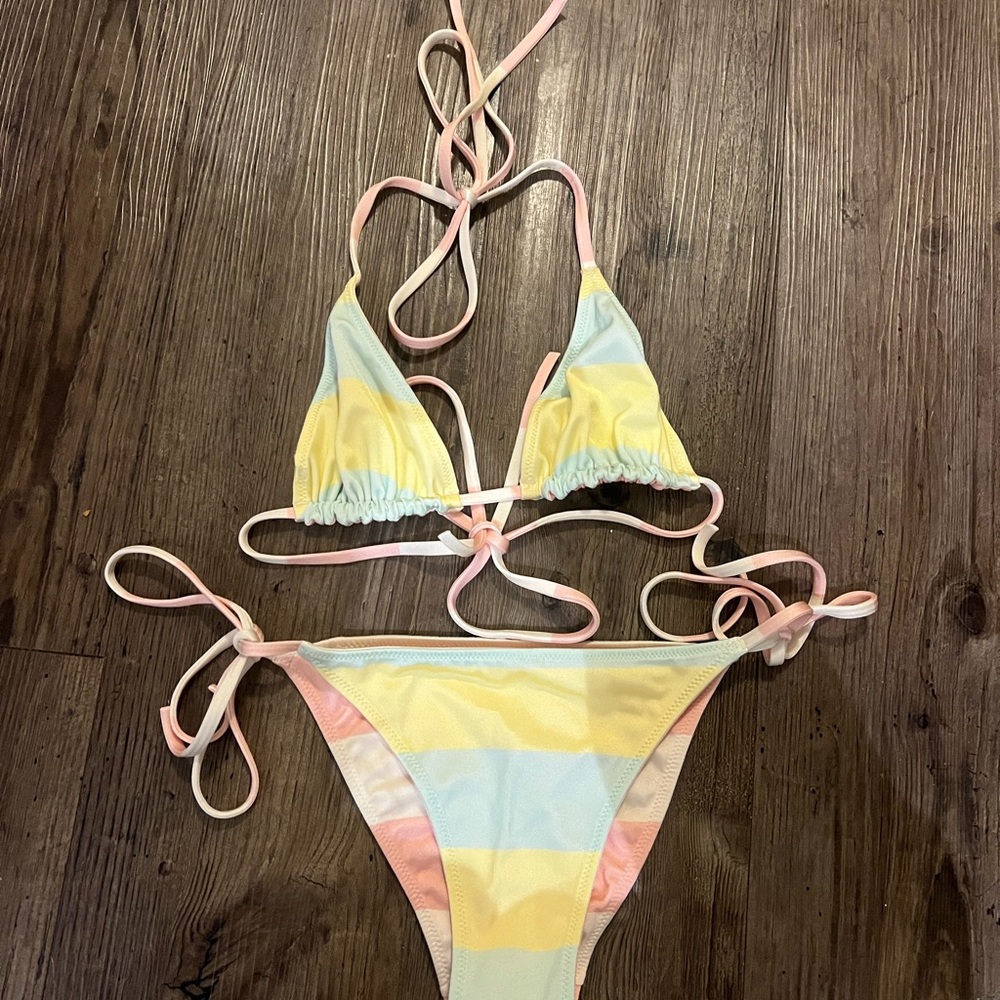 Solid & Striped Iris Reversible Bikini - image 7
